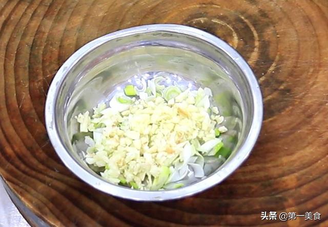 地三鲜怎么做好吃，如何做美味地三鲜（怎么做地三鲜健康不吸油）