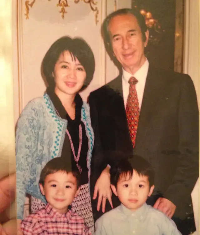 何猷君是个怎样的人，何猷君的性格（夸自己不靠花钱上名校）