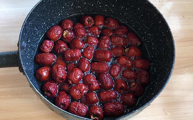 枣泥怎么做糕点，如何制作枣泥糕（传统美食枣泥糕）