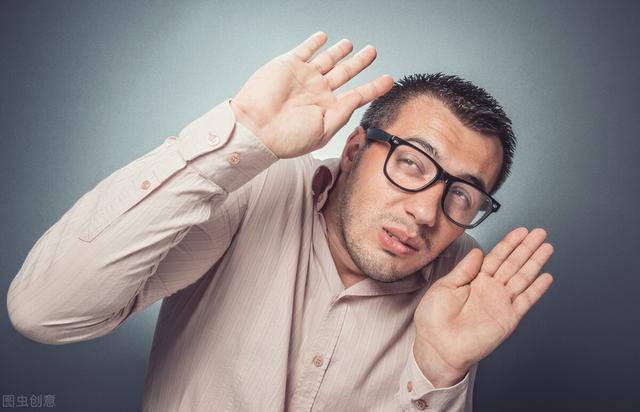 如何利用电脑赚钱，怎么利用电脑兼职赚钱（如何利用自媒体赚钱）