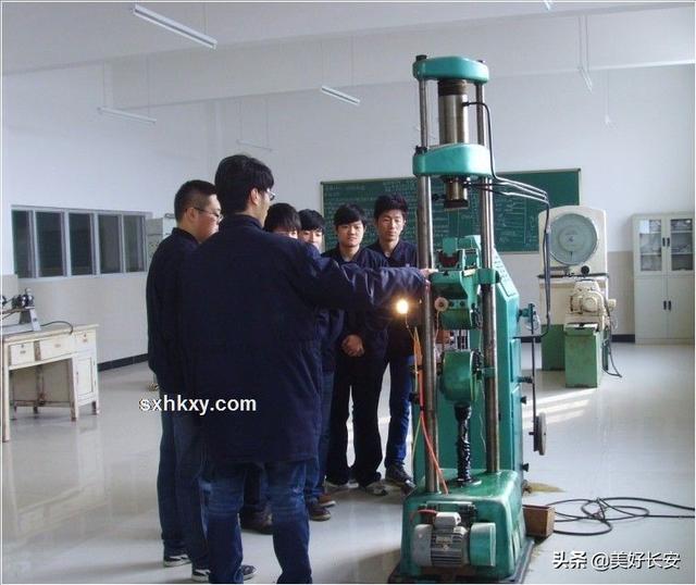 陕西航空职工大学，陕西航天职工大学（学生还未毕业就被签走的陕西航空职业技术学院）