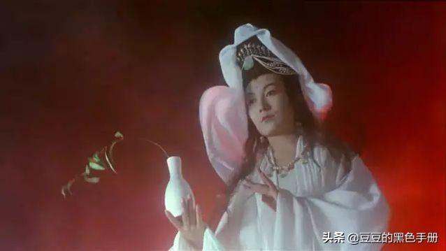 刘涛赞林心如版观音很虔诚，19版观音对比：有的像过家家