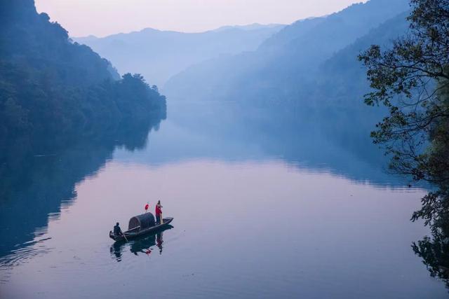 籍贯指的是什么，籍贯指的是什么和户籍的区别（有不少表格需要填籍贯）