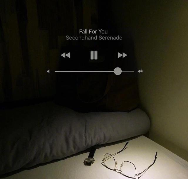 熬夜睡不着文案，失眠睡不着发的朋友圈文案