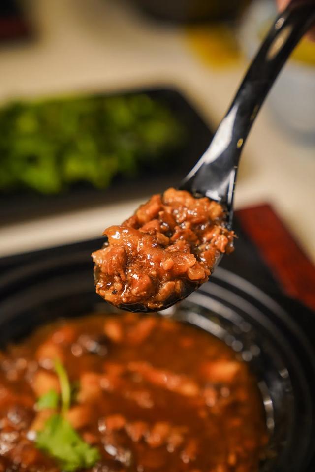 葱烧海参三种家常做法分享，葱烧海参的做法最正宗的做法（国家葱油地理：葱油）