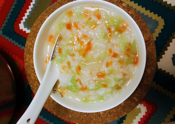 煲粥米和水的比例，煮粥的米和水的比例是多少（你也能熬出黏稠美味的粥）