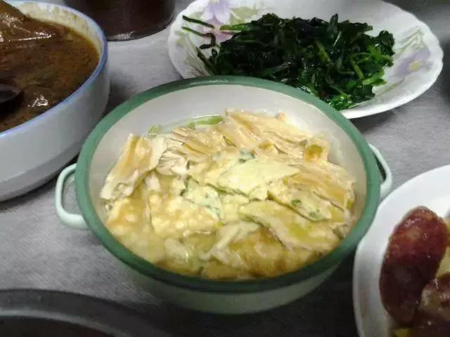 腐竹的做法，夏天学会这14种腐竹的美味做法（烧腐竹的家常做法）