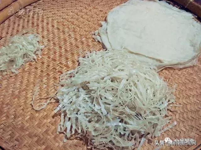 粉芡是什么做的，粉芡是什么做的食物（带你去吃勾粉芡）