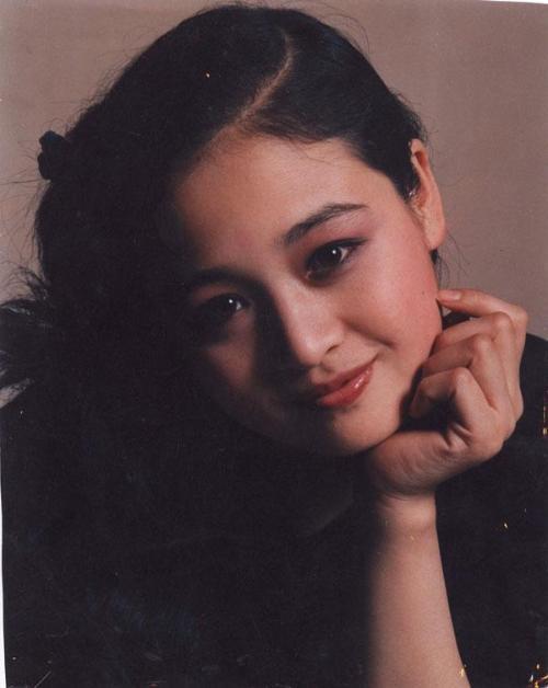 1991年《雪山飞狐》三位美女主演,背后的命运天壤之别