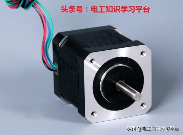 步进电机和伺服电机的区别，伺服电机和步进电机的区别（伺服电机和普通电机的区别）