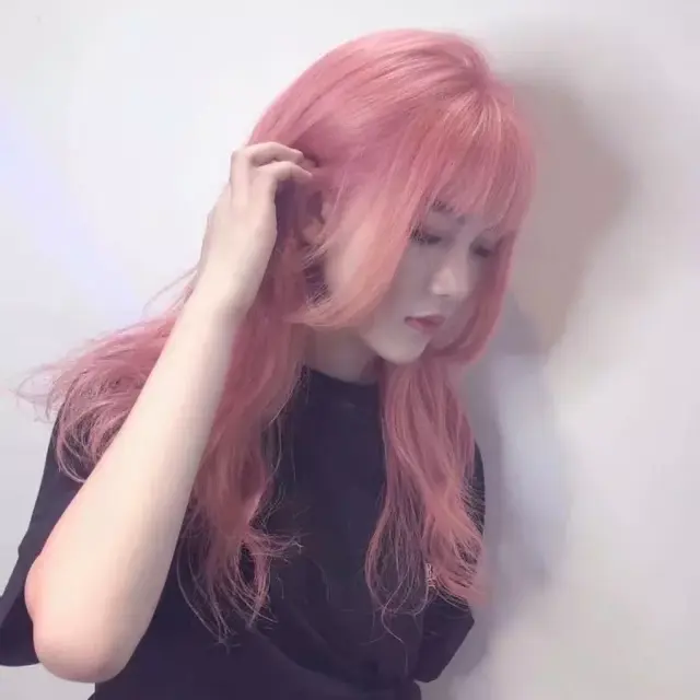 念七 精致女生染发社会酷头像微信，念七 精致女生染发社会酷头像（各种发色的小姐姐头像）