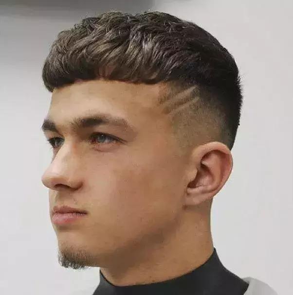 男生留长发怎么修剪,男发修剪的技巧之推剪技巧(发型丨告别“细软”) 男生留长发怎么修剪,男发修剪的技巧之推剪技巧(发型丨告别“细软”)