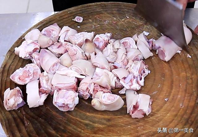 猪爪的做法，猪蹄的做法大全家常做法（厨师长教你秘制做法）