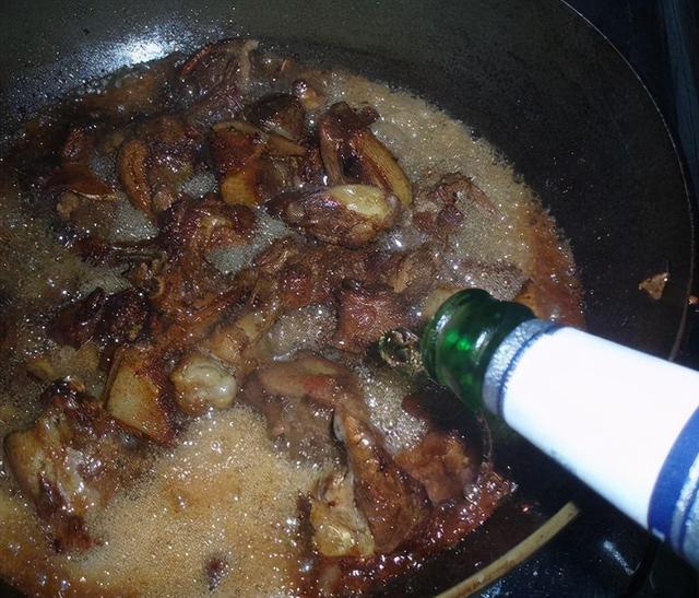 料酒的种类有哪些，料酒的种类有哪些品牌（2种菜不放料酒）