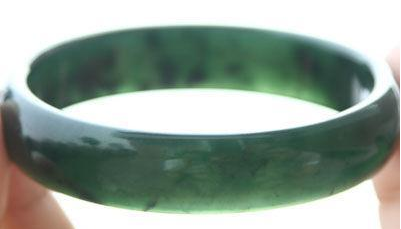 蓝田玉是什么玉，陕西蓝田玉都有什么玉（如何鉴别陕西蓝田玉的真假）