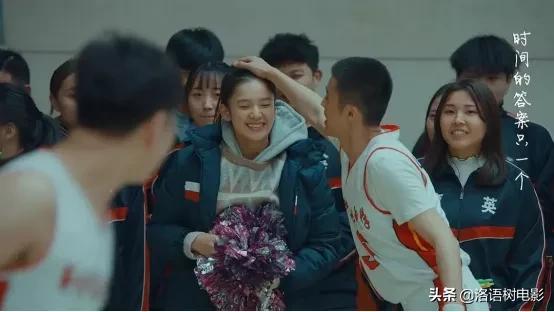 风犬少年的天空刘闻钦原型，风犬少年的天空刘闻钦原型现在怎么样了（《风犬少年的天空》：又哭又笑）