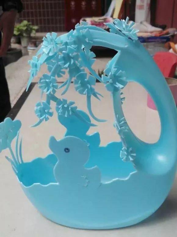 洗衣液瓶天鹅花盆方法图片