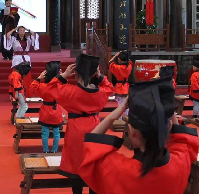 人生四大礼之开笔礼，人生四大礼之开笔礼三拜（中华传统文化传承——人生四大礼）