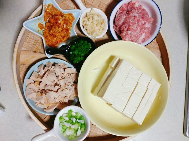 咸鸭蛋怎么吃最好，咸鸭蛋怎么吃（咸鸭蛋还可以这样吃）