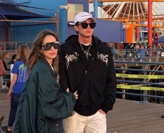 萧亚轩的男朋友，萧亚轩现任男朋友（萧亚轩与十五个男友的激荡情史）