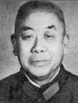 二级独立自由勋章，我军1955年颁发的是哪三种勋章（1955年授衔时南京军区第31军授衔大校以上人员的职级、勋章与薪金）