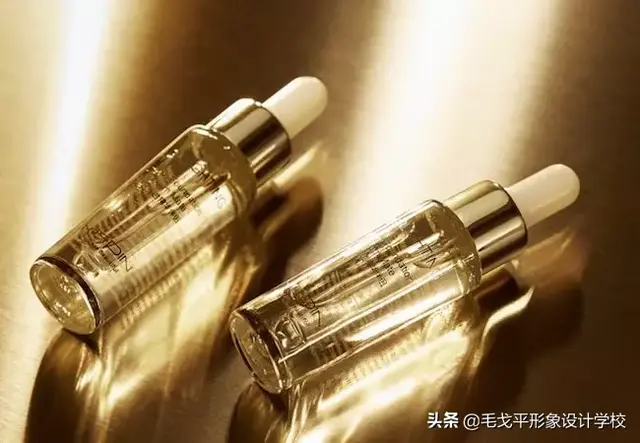 essence化妆品中的意思，essence是什么意思（你连精华和肌底液都傻傻分不清楚）