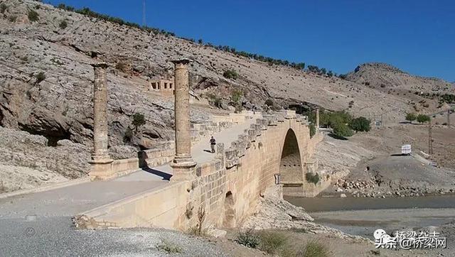 桥头堡比喻义是什么意思，桥头堡啥意思（关于“桥头堡”的那点事<上>）