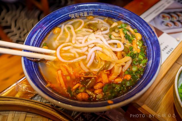 广西桂林的特产小吃是什么，广西桂林特产有哪些特产零食（这些桂林特色小吃）