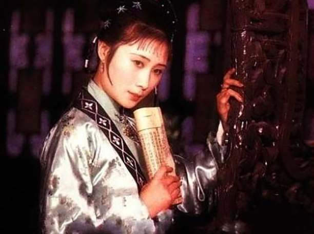 言情小说排行榜2013前十名，2013年小说排行榜言情（80年代父辈迷恋的“挂历女神”）