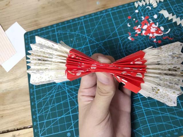 纸扇子的做法，纸扇子的做法描述（教你做5款夏季手工扇）