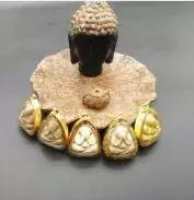 泰国佛牌很灵但是要交换条件，泰国佛牌很灵但是要交换条件是什么（成名。让明星们趋之如鹜的泰国佛牌真的很神奇）