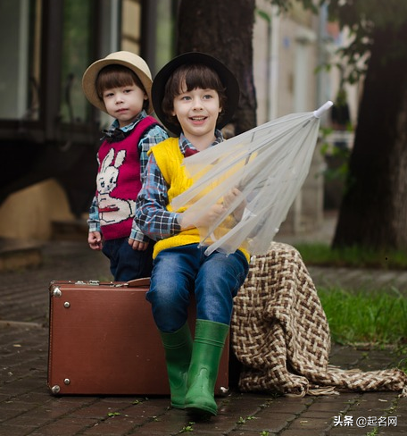 毅的部首（弈的部首，展现男子风华正茂、容光焕发（毅的部首读音）