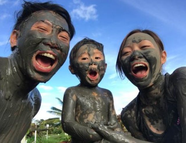火山泥泡澡的功效，火山泥泡澡的功效与作用（在淤泥中泡澡却有美白功效）