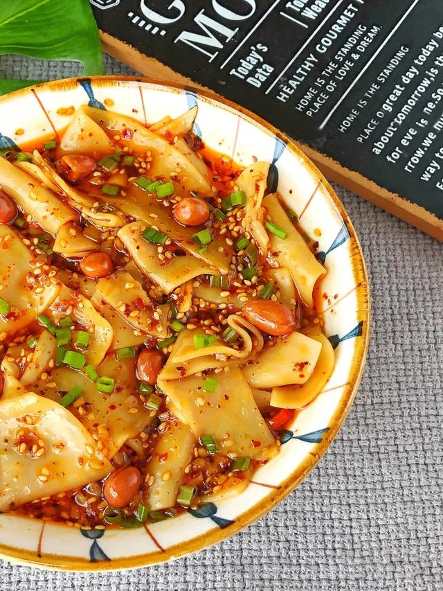 饺子皮可以做什么美食，剩饺子皮可以做什么美食（外面还不一定能买到）