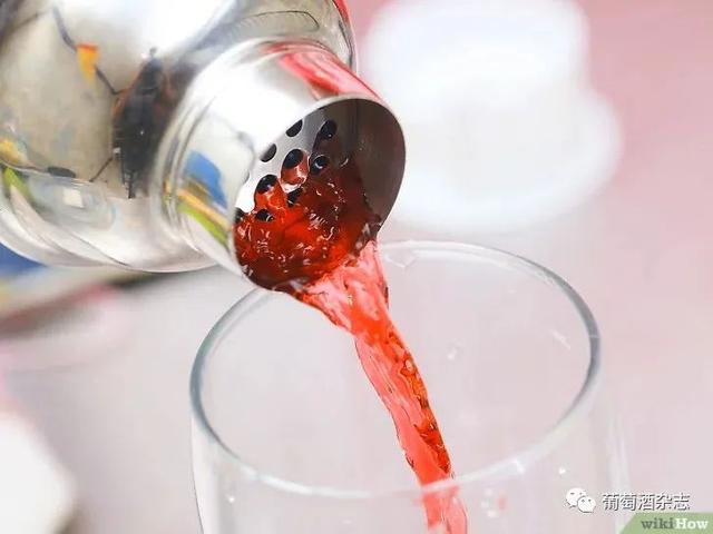 玛格丽特鸡尾酒，玛格丽特鸡尾酒的做法（夏天最热门的鸡尾酒居然是这10款）