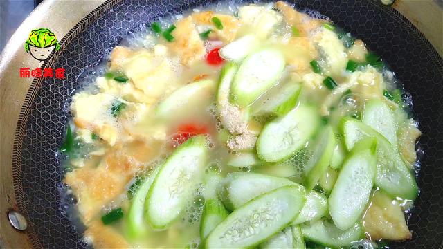 最好喝的丝瓜汤的做法，最好喝的丝瓜汤的做法西红柿（丝瓜汤最解馋的做法）