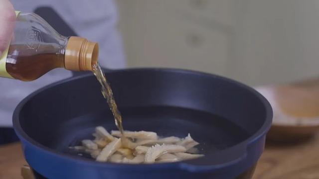 酸辣牛肚的做法，酸辣牛肚的做法步骤（凉拌牛肚的家常做法）