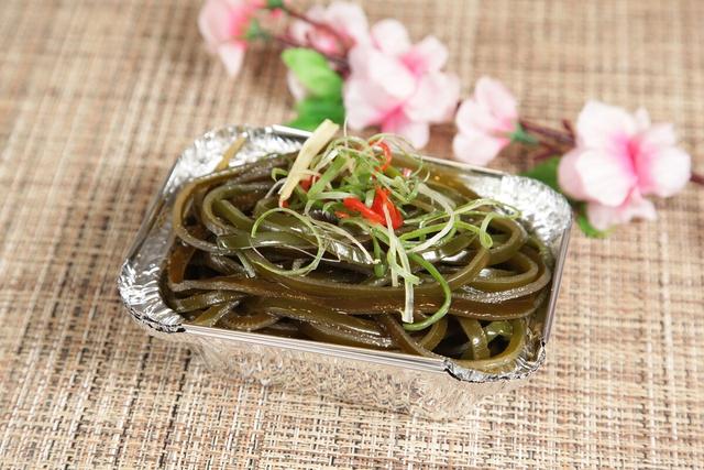 如何洗海带干净妙招，怎样洗海带又快又干净（海带怎么洗才不粘）