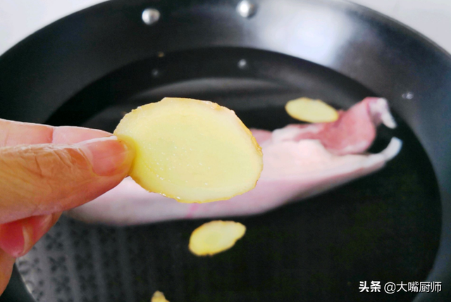 炖牛肉最忌讳两种佐料，炖牛肉最忌讳哪两种佐料（牢记别放“3种料”）