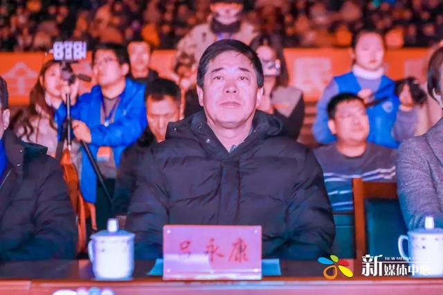 外婆的澎湖湾串词，外婆的澎湖湾串词主持人（2019元旦晚会）