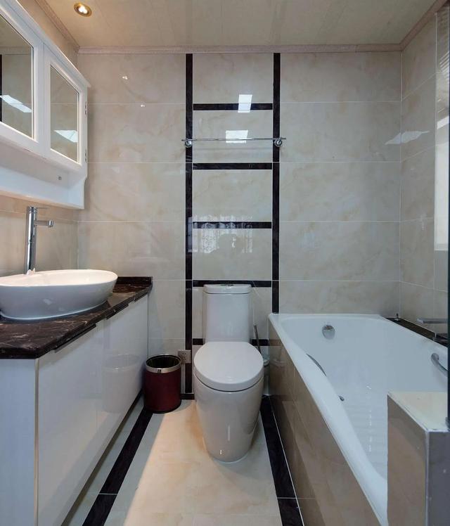 pvc扣板有什么优点，pvc扣板是什么材质（家装主材之PVC扣板）