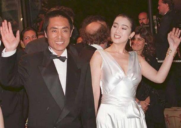 2009年，王全安与相恋十年的余男分手，转身便与张雨绮拍了部好戏