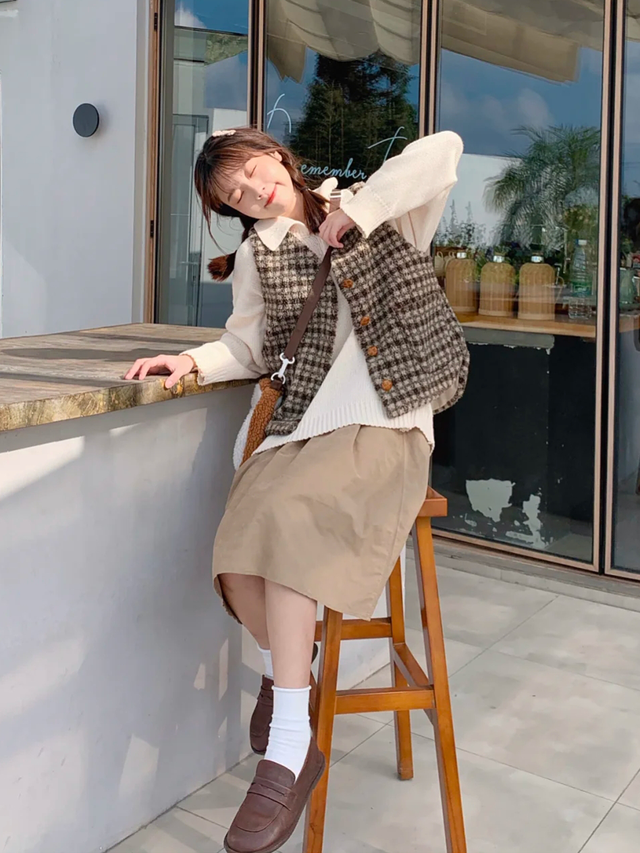 矮个子服装搭配图片，矮个子女生成熟穿搭（小个子照着穿美爆整个冬天）