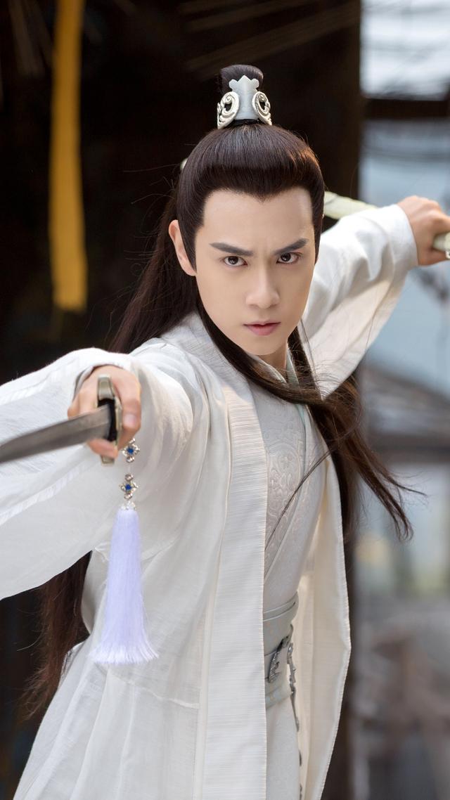 古风男子,古风男子漫画图片(这10位古装剧里的男神)