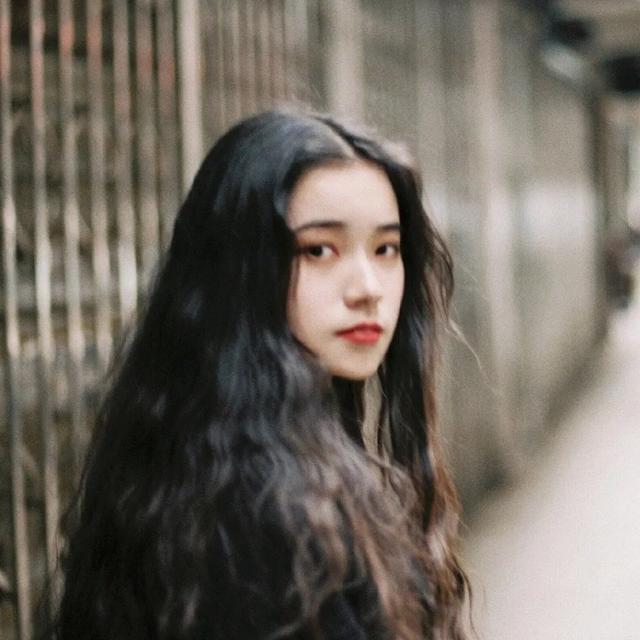 七奈:港风复古头像微信，七奈:港风复古头像（复古头像 港风）