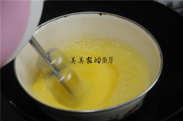 鸡蛋糕蒸几分钟，鸡蛋糕要蒸几分钟（教你做简单的蒸蛋糕）