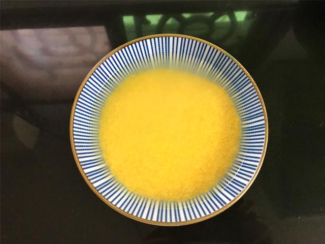 南瓜粥的做法和吃南瓜粥的好处，南瓜粥的做法和吃南瓜粥的好处与坏处（加两样食材熬成粥）