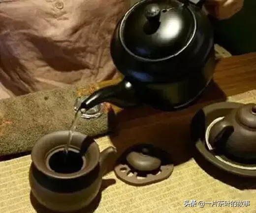 沏茶的步骤动作的描写，沏茶礼仪步骤（手把手教你，23个泡茶步骤）