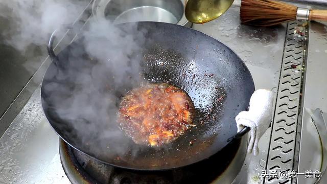 怎样炖鱼好吃又简单，新手怎么炖鱼简单又好吃（“水煮鱼”最实用的家常做法）