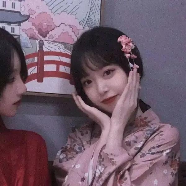 2016最新闺蜜头像两张，双人女生闺蜜头像微信（我要陪你一年又一年）